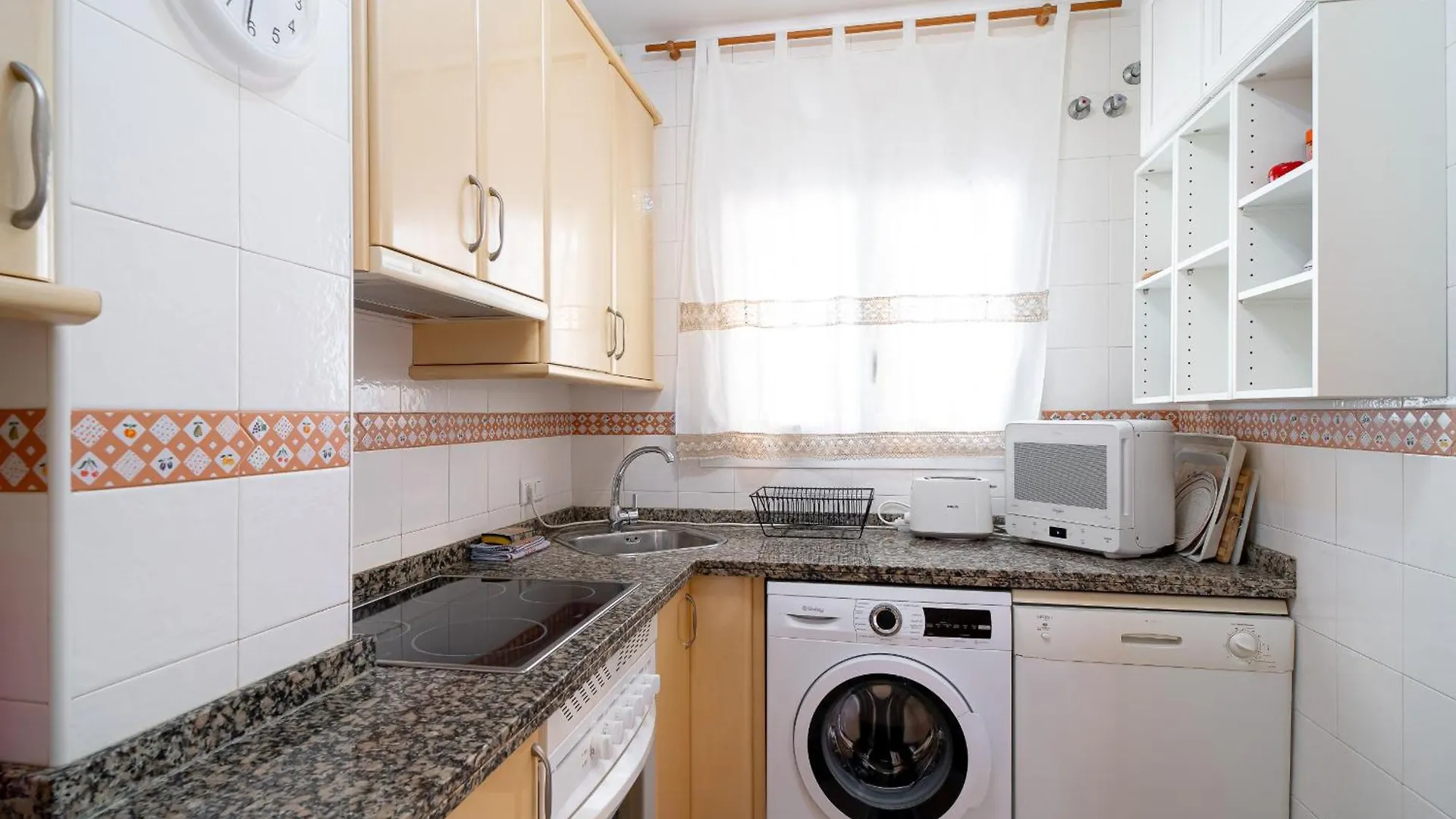 Carabeo Getaway 2000 By Casasol Apartment Nerja 0*,