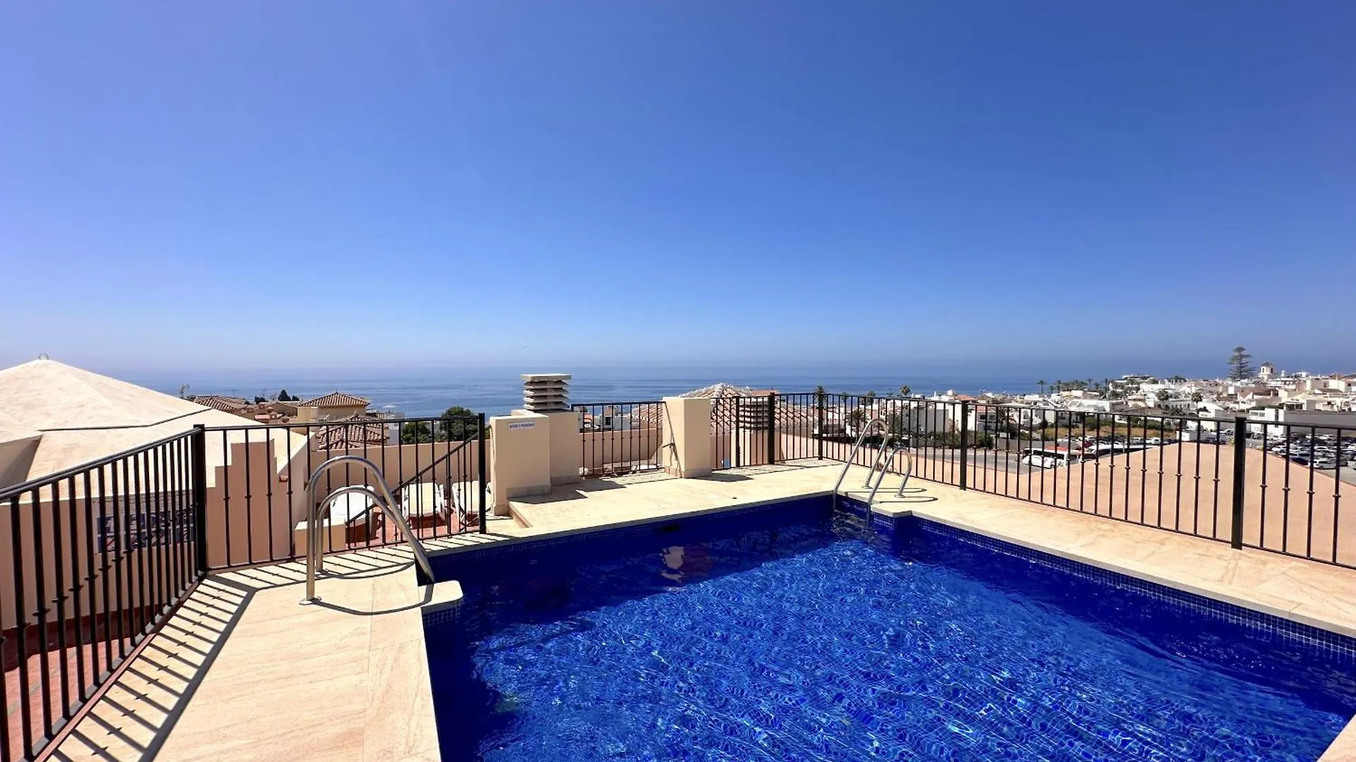 Carabeo Getaway 2000 By Casasol Apartment Nerja